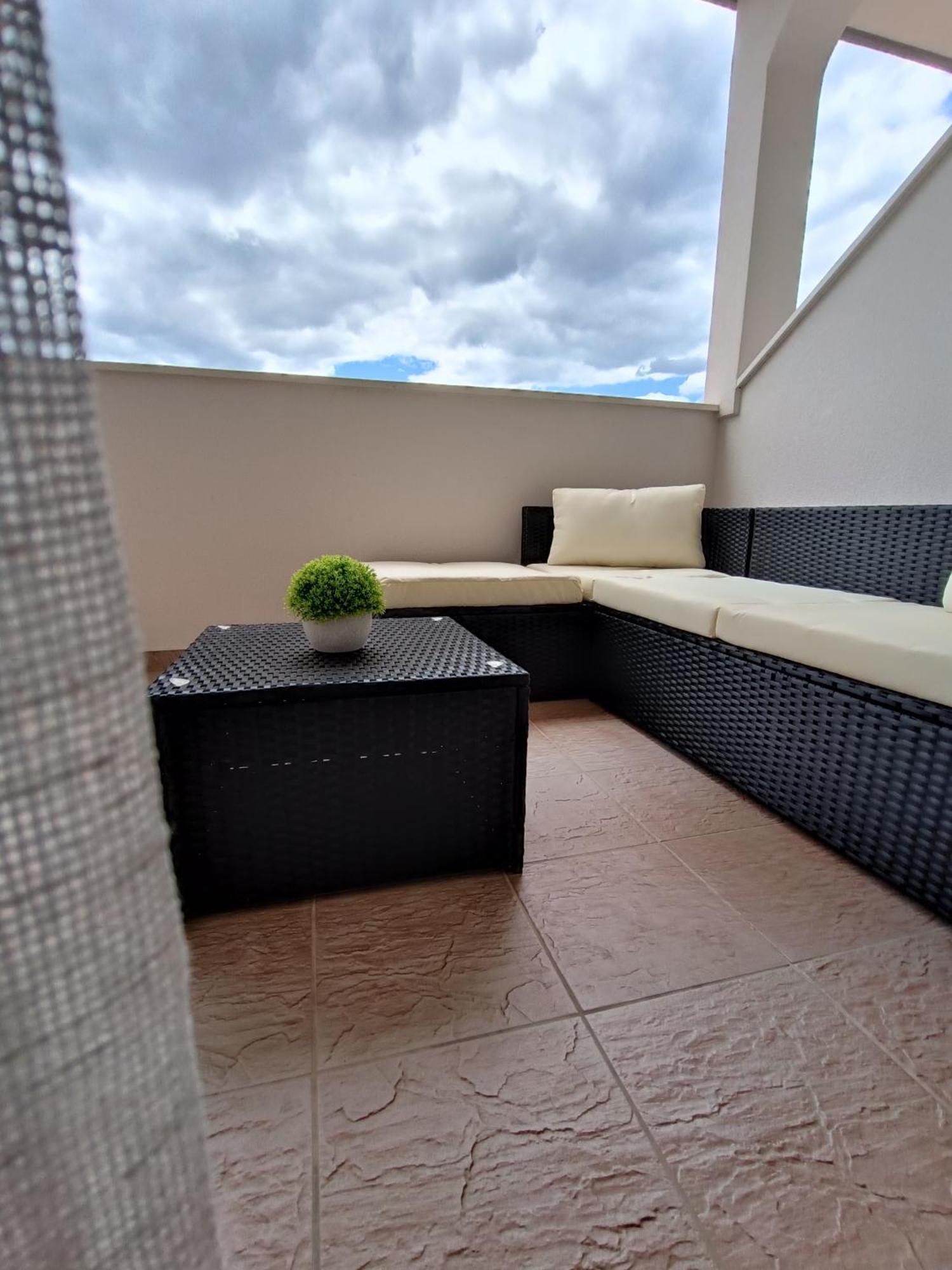 Apartman Burcul Sukosan Exterior photo